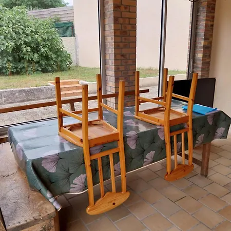 Maison Au Calme Proche Holiday home *